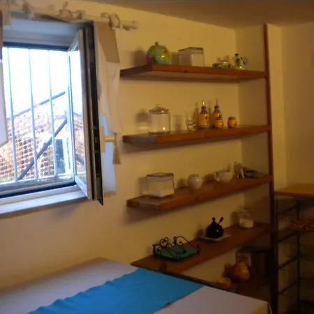 Apartment Tavern In *
