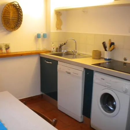 Apartment Tavern In